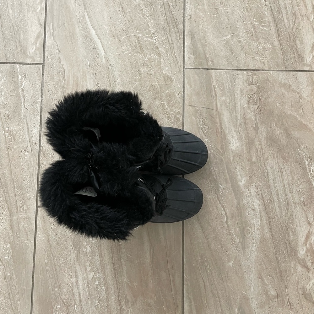 Women's Black Winter Boots